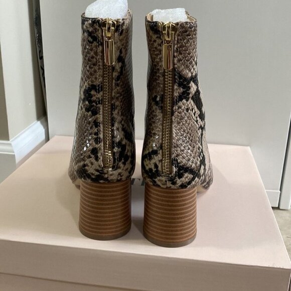 Justfab McKayla Cylinder Heeled Booties - Picture 8 of 8